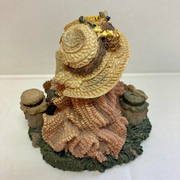 Boyds Bears Honey Bear resin figurine by The Bearstone Collection collectible - Picture 2 of 7